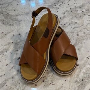 KEEN Women's Lana Cross Strap Open Toe Leather Sandal